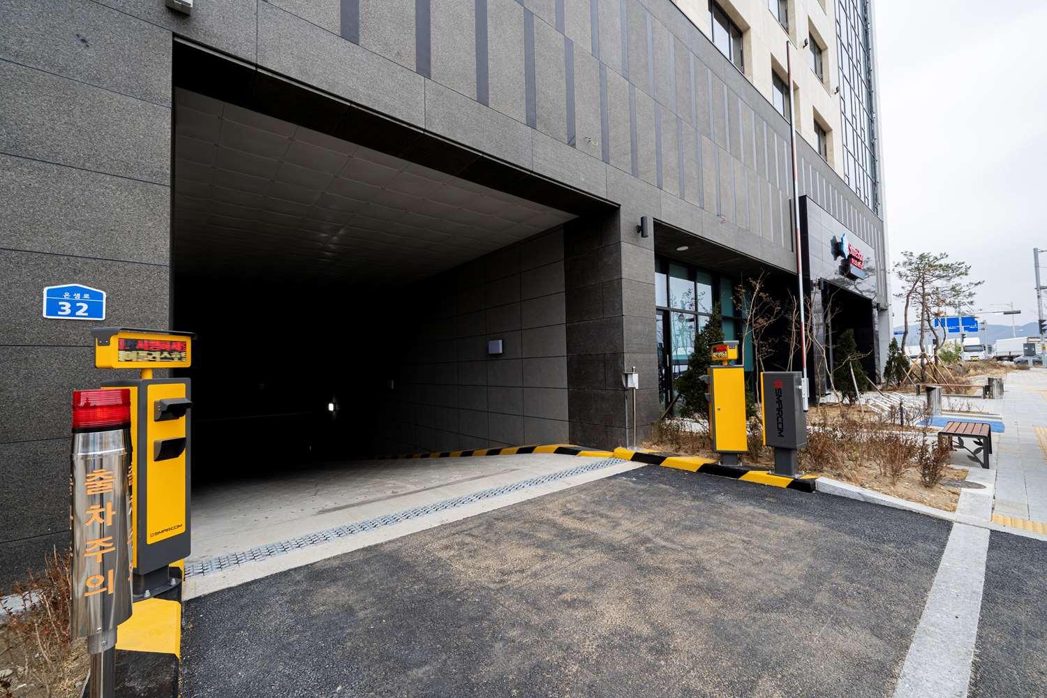 Surestay Plus Hotel By Best Western 牙山市 エクステリア 写真
